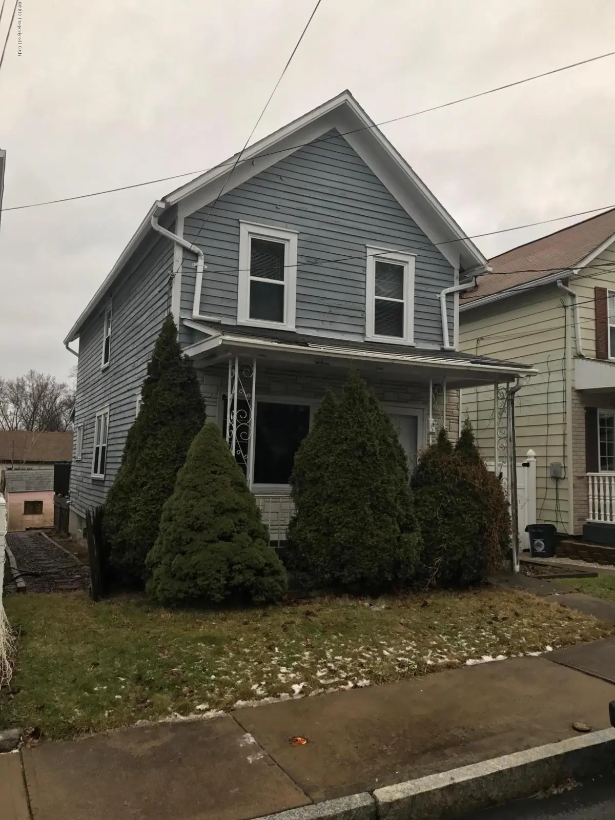 325 Andover Street, Wilkes-Barre in Wilkes-Barre