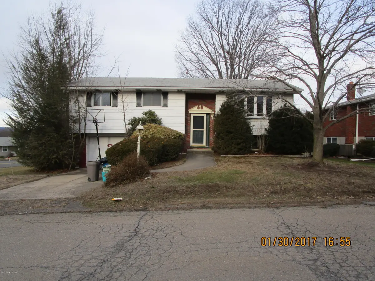 9 David Road, Hanover Township in Hanover Township