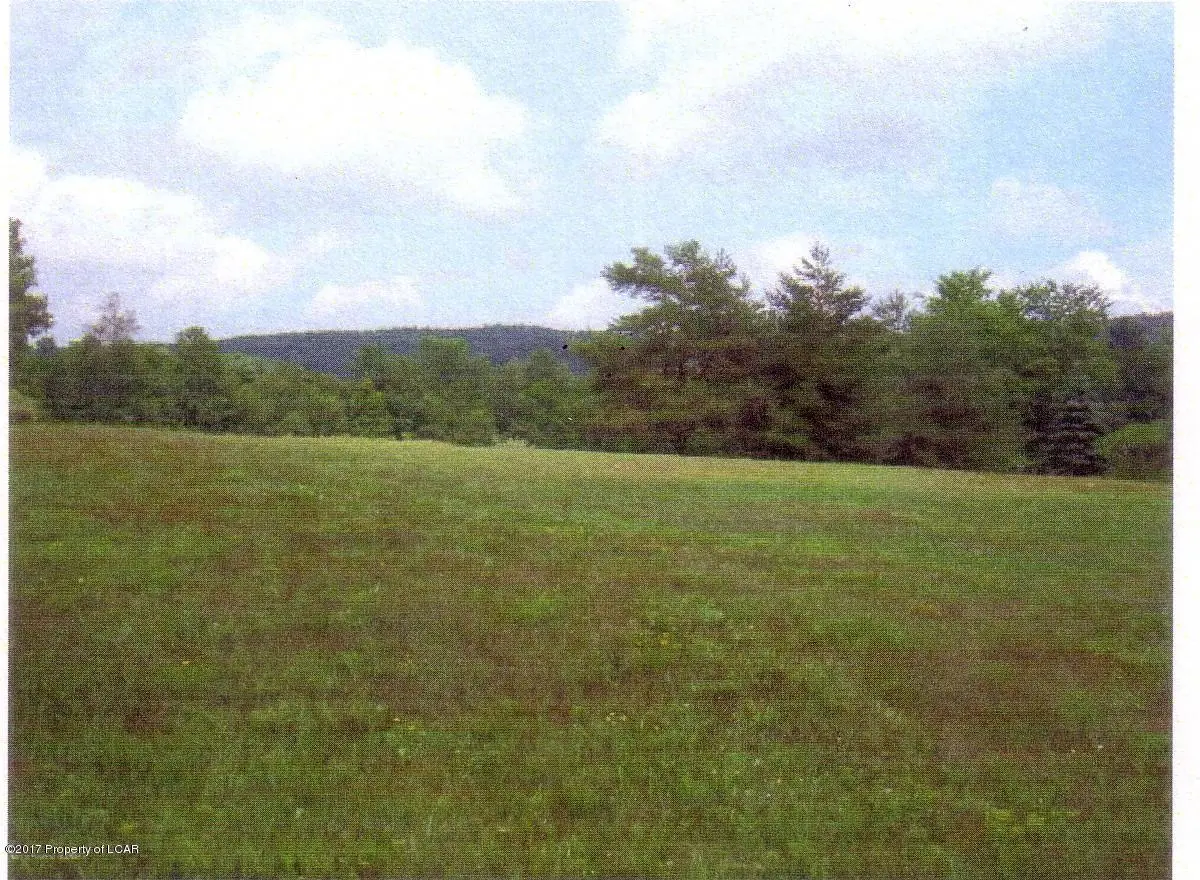 1050 Mossville Road, Shickshinny in Shickshinny