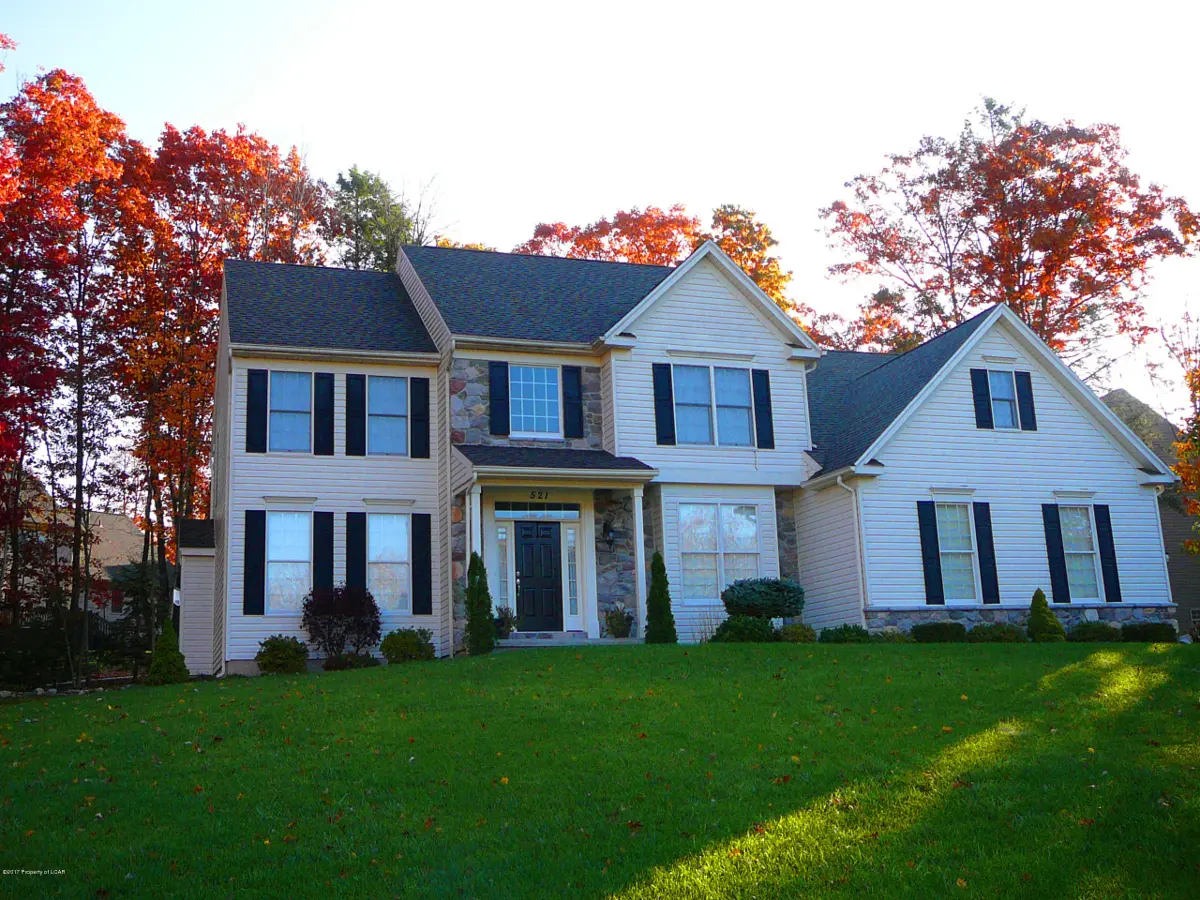 521 Robins Way, Mountain Top in Mountain Top