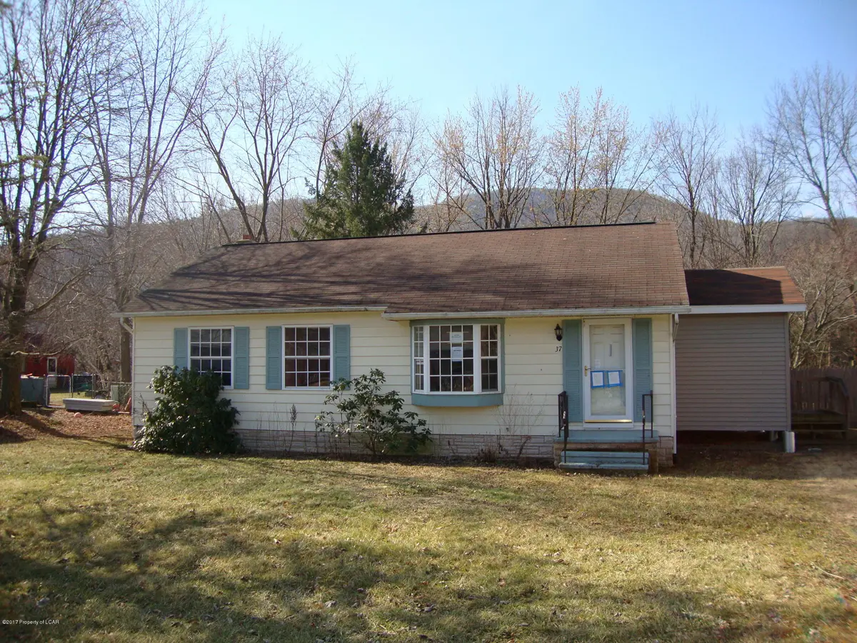 37 Chestnut Street, Tunkhannock in Tunkhannock