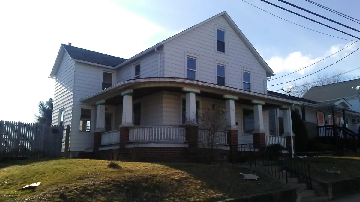 219 NESBITT Street, Larksville in Larksville