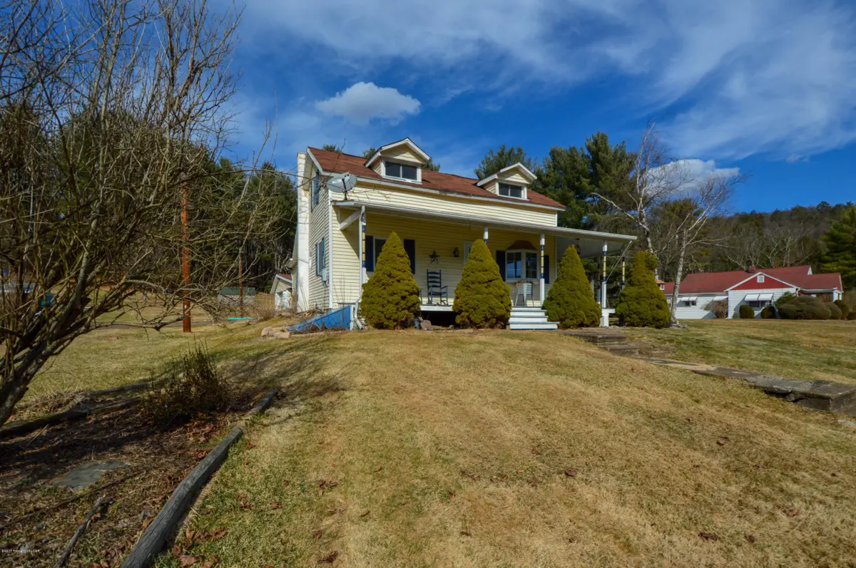 1567 MAIN Road, Hunlock Creek in Hunlock Creek