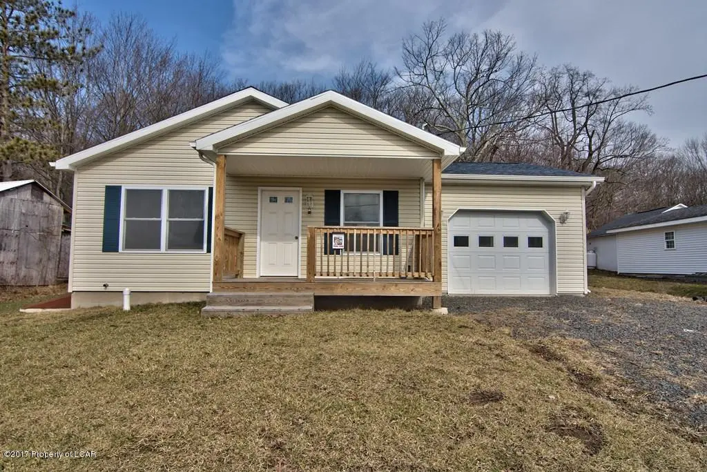 148 Woodlawn Avenue, Mountain Top in Mountain Top