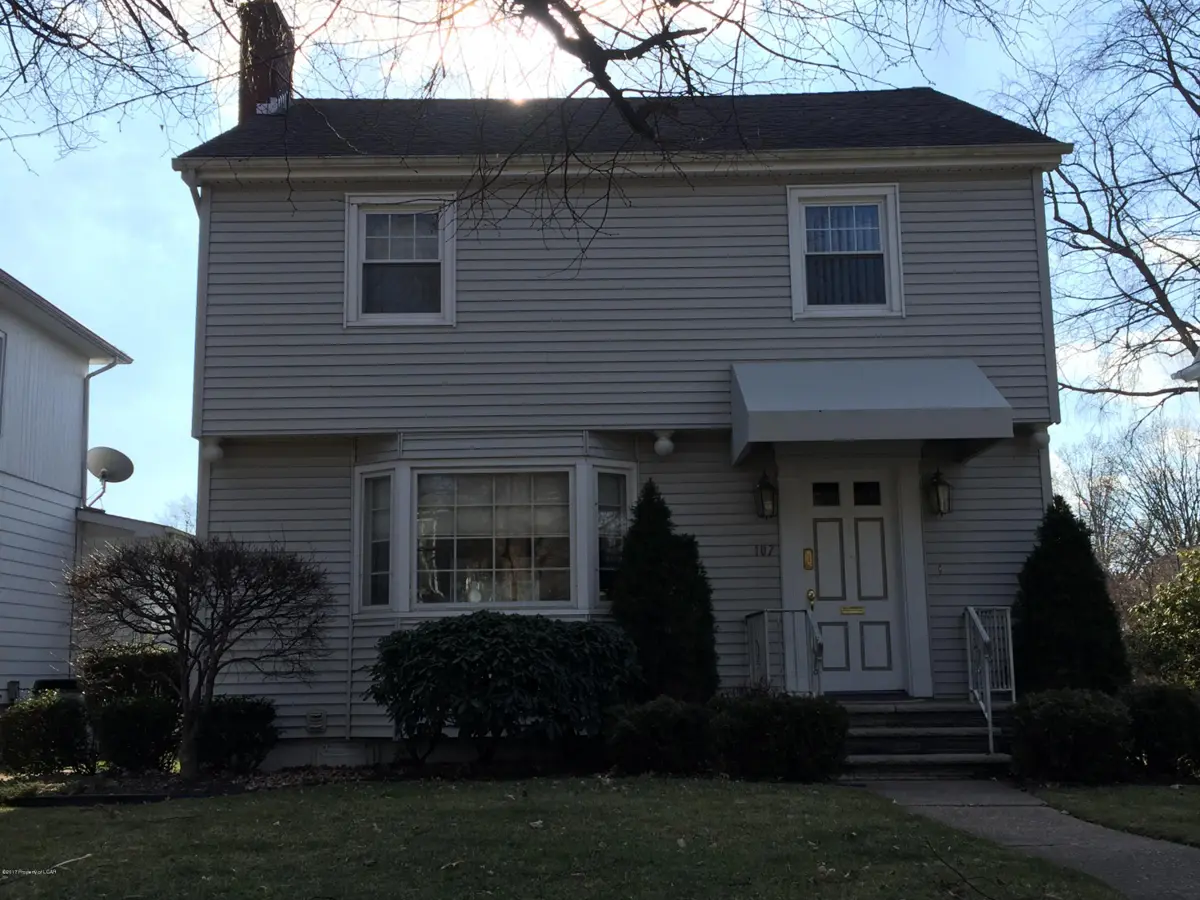 107 E Walnut Street, Kingston in Kingston