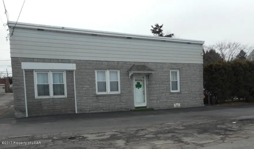 530 W 8th Street, Hazleton in Hazleton