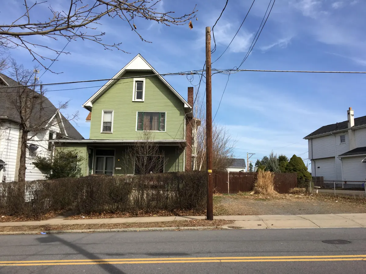274 E Nothampton Street, Wilkes-Barre in Wilkes-Barre