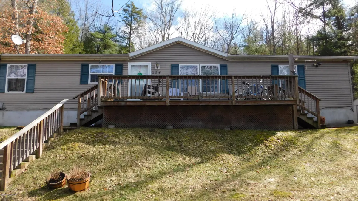 254 Pall Road, Hunlock Creek in Hunlock Creek
