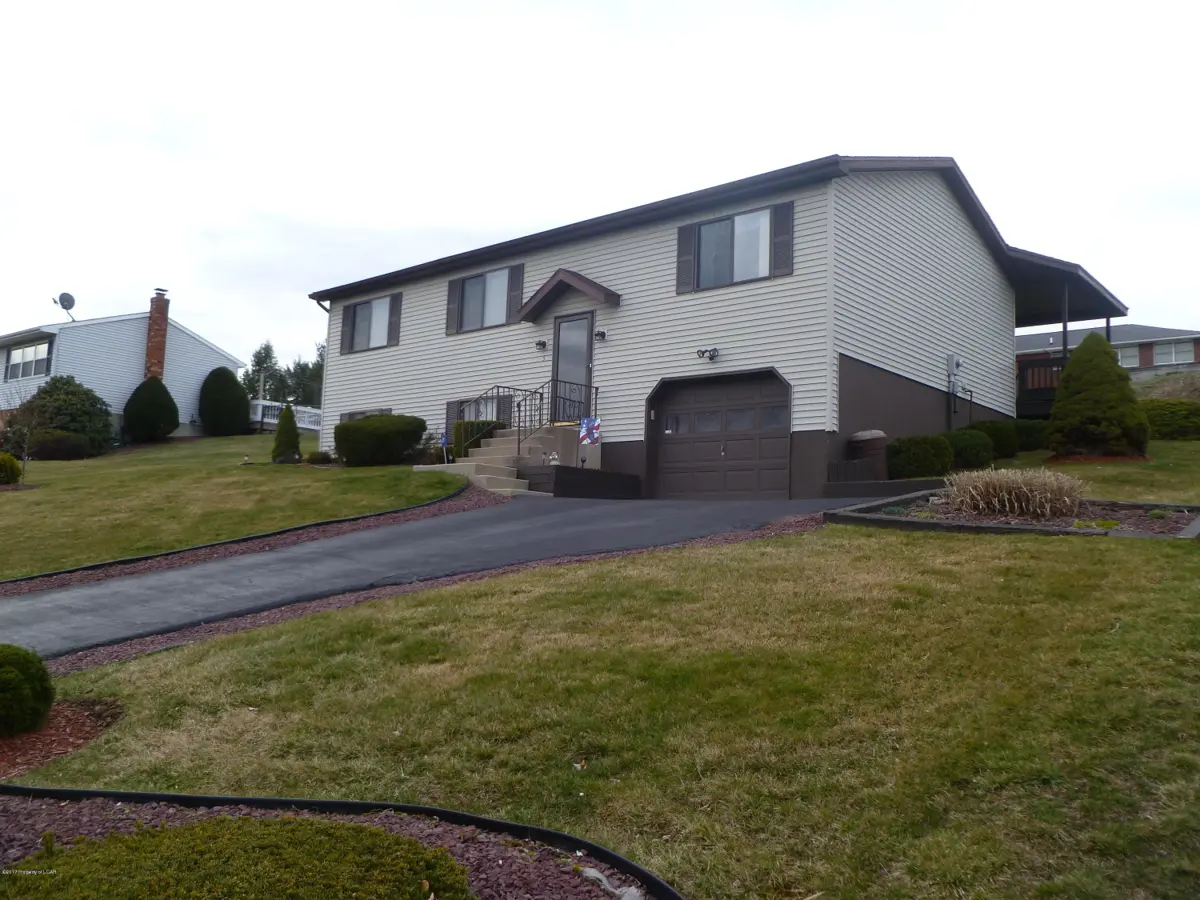 5 Abraham Avenue, Hanover Township in Hanover Township
