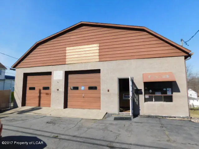 310 Lee Park Avenue, Hanover Township in Hanover Township