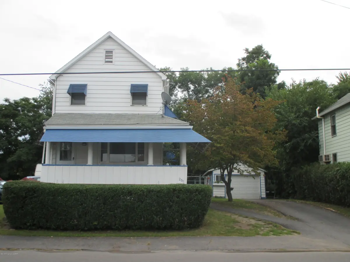 251 MAFFETT Street, Plains in Plains