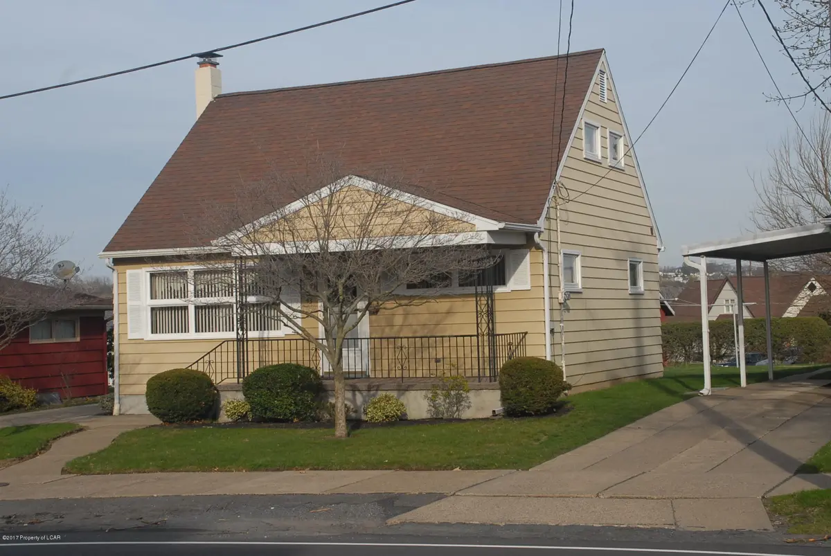 43 Tunkhannock Avenue, West Pittston in West Pittston