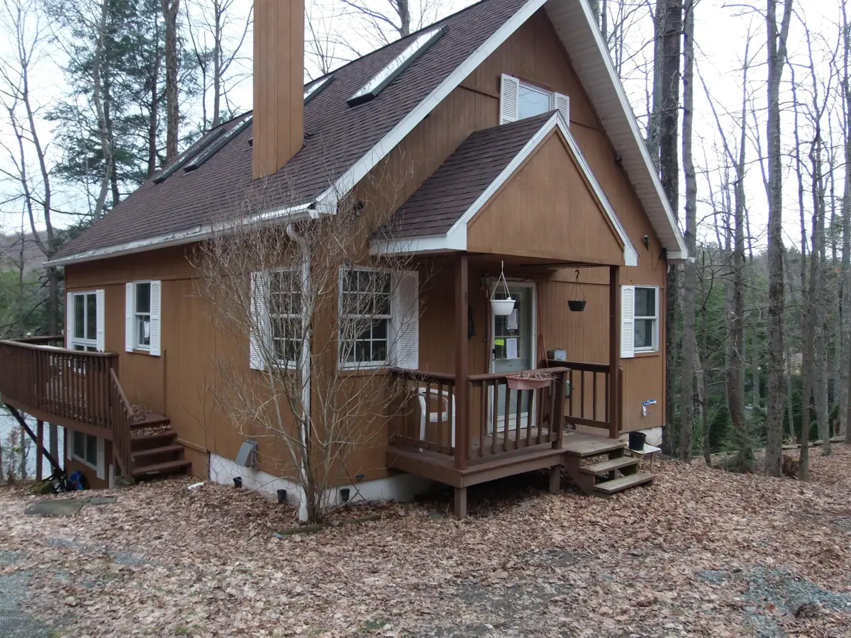 48 S Longford Lake Road, Brackney in Brackney