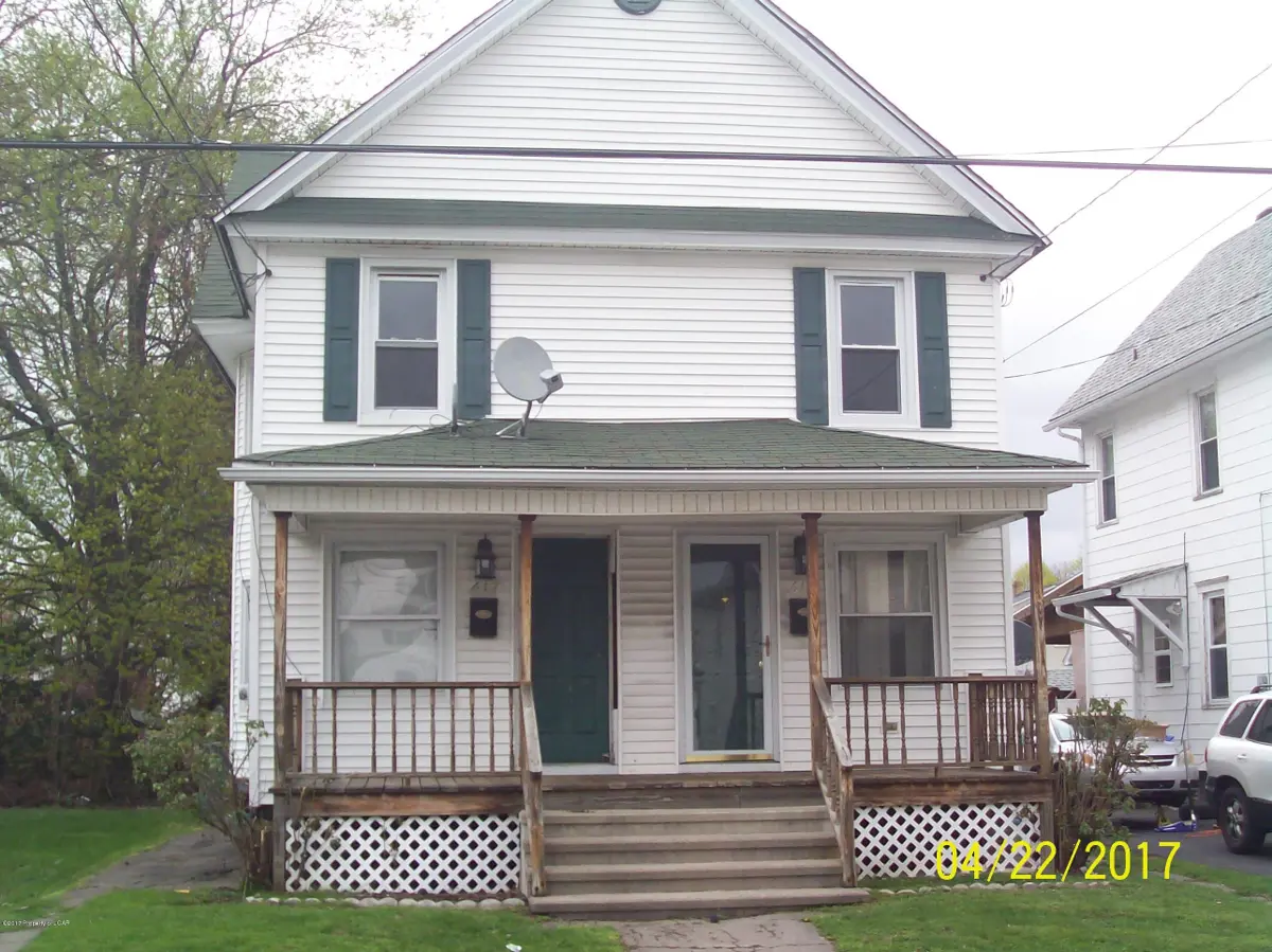 617 Dean Street, Scranton in Scranton