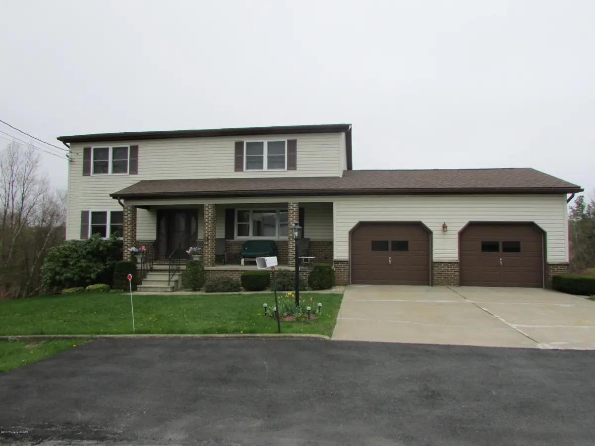14 E Cherry Street, Tresckow in Tresckow