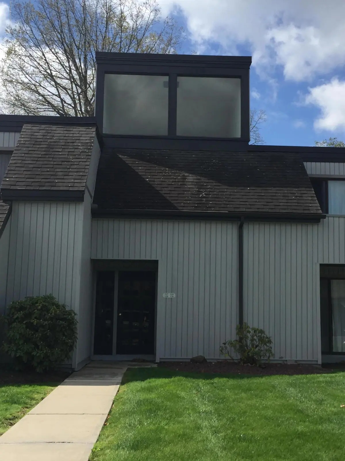 128 Orchard East, Dallas in Dallas