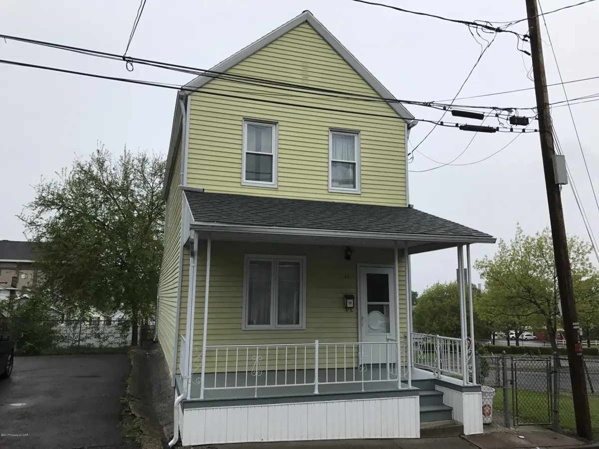 11 Garnet Lane, Wilkes-Barre in Wilkes-Barre