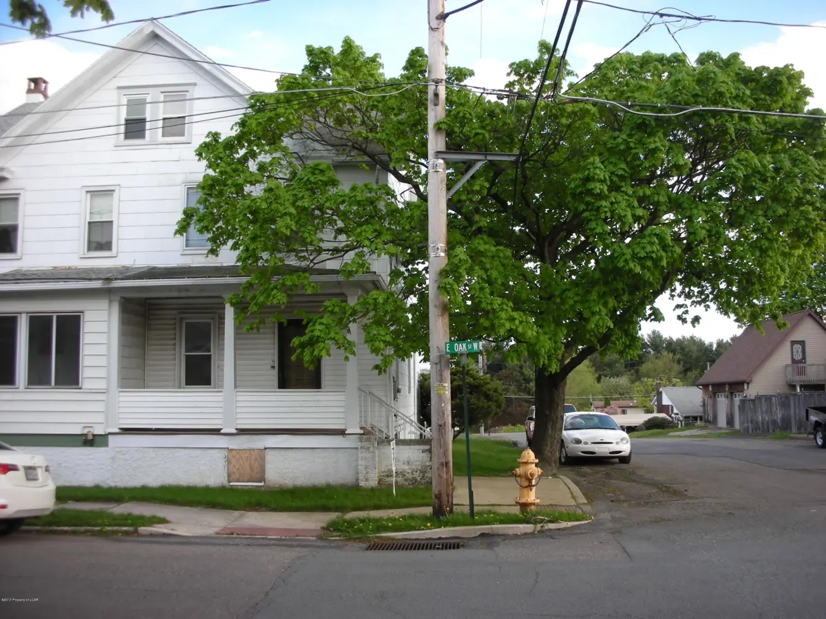2 E Oak Street, Tresckow in Tresckow