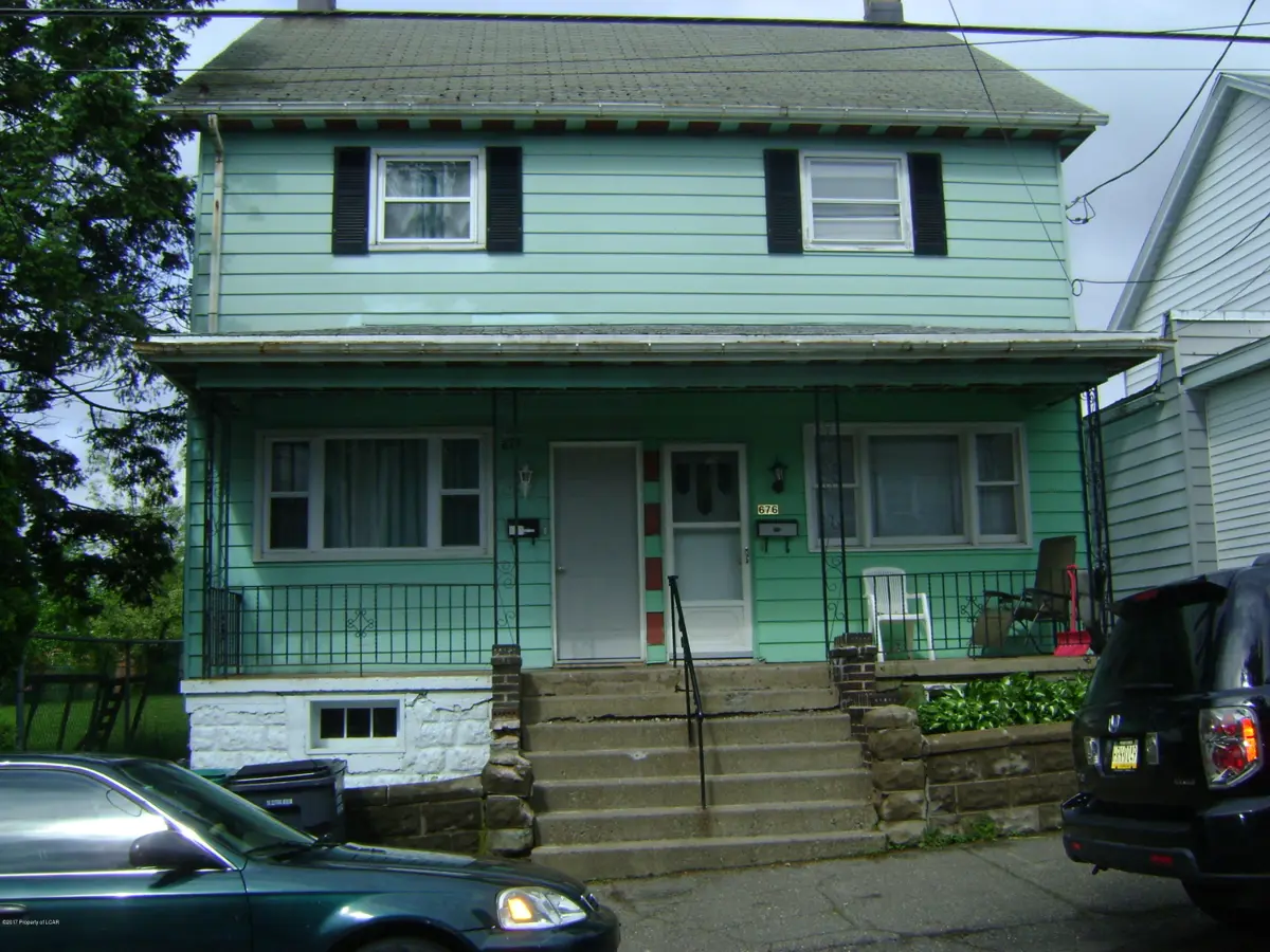 676 Hayes Street, Hazleton in Hazleton