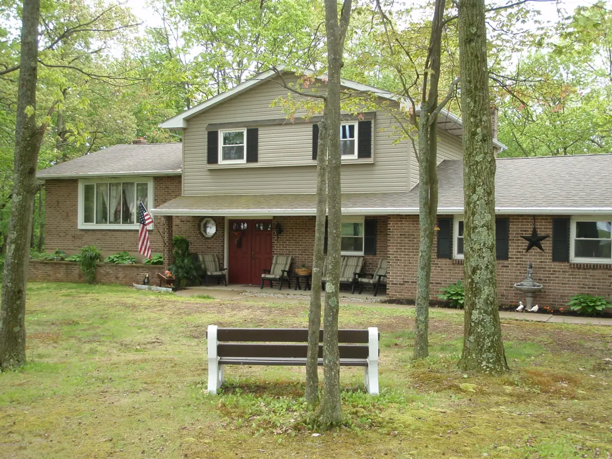 471 E Butler Drive, Freeland in Freeland