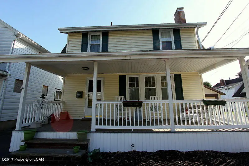 300 Colonial, Forty Fort in Forty Fort