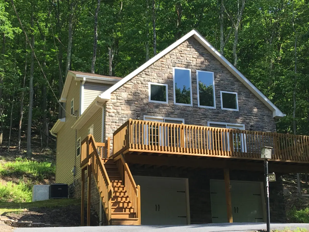 520 W TUSCARORA Drive, Hazleton in Hazleton