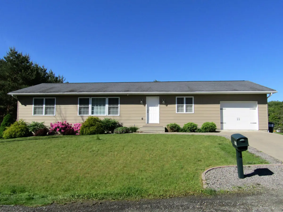 240 Pleasant View Drive, Greenfield Township in Greenfield Township