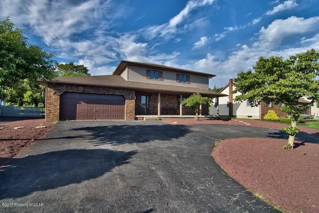 18 GRACE Drive, Plains in Plains