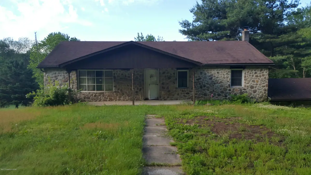 1820 Shickshinny Valley Road, Shickshinny in Shickshinny