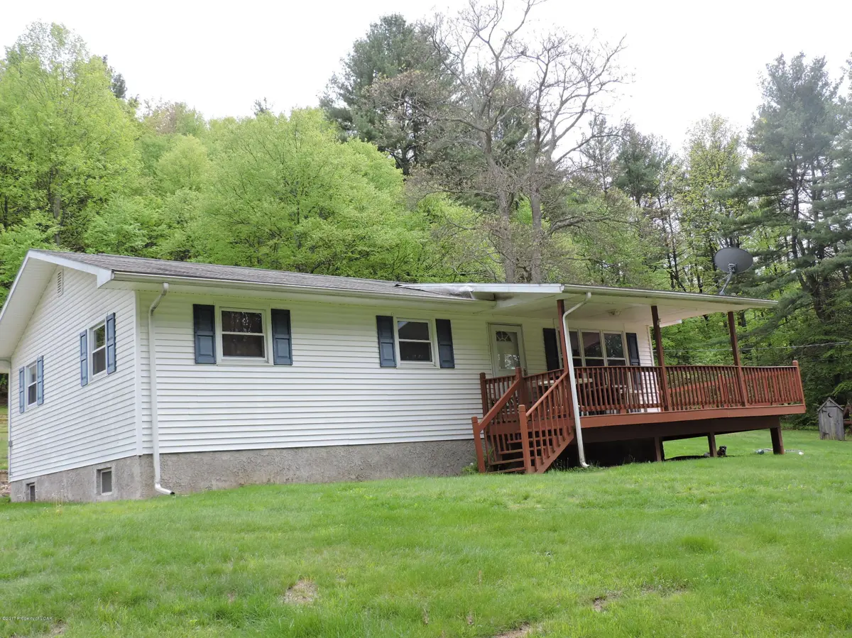 120 Cragle Hill Road, Shickshinny in Shickshinny