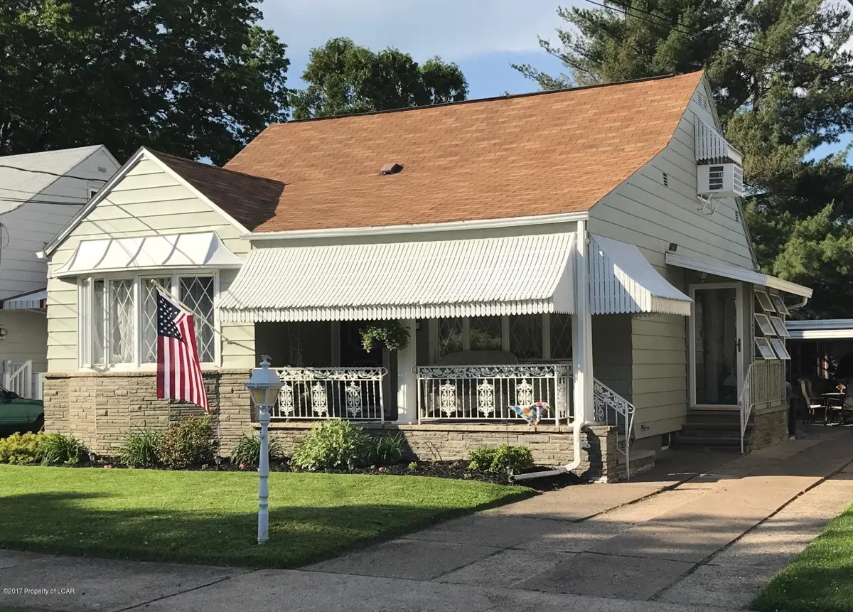 61 Catlin Avenue, Wilkes-Barre in Wilkes-Barre