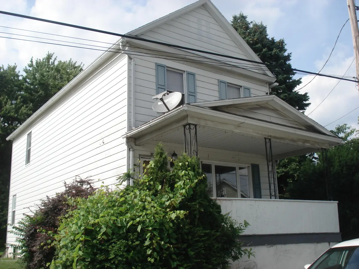 37 Plymouth Street, Edwardsville in Edwardsville