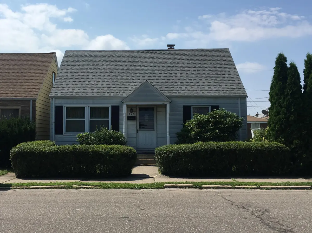 426 Carleton Avenue, Hazleton in Hazleton