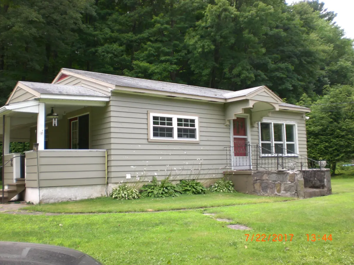 1426 Main Road, Hunlock Creek in Hunlock Creek