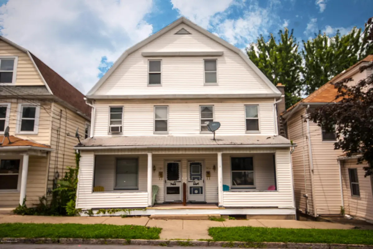320-322 New Hancock Street, Wilkes-Barre in Wilkes-Barre