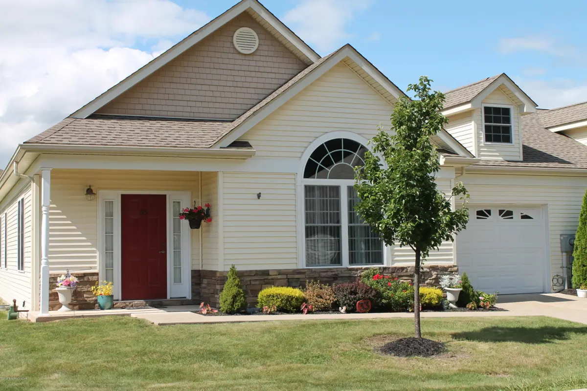 33 Willow Way, Dallas in Dallas