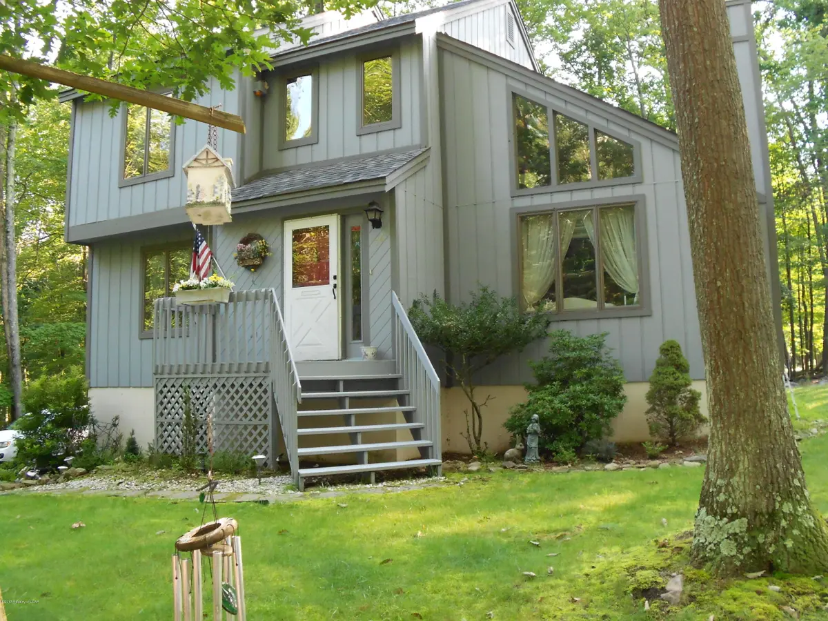 111 CHEYNEY DRIVE, Hazleton in Hazleton