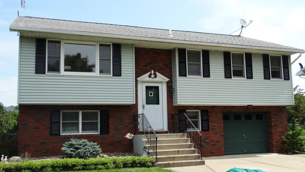 19 Lisa Drive, Larksville in Larksville