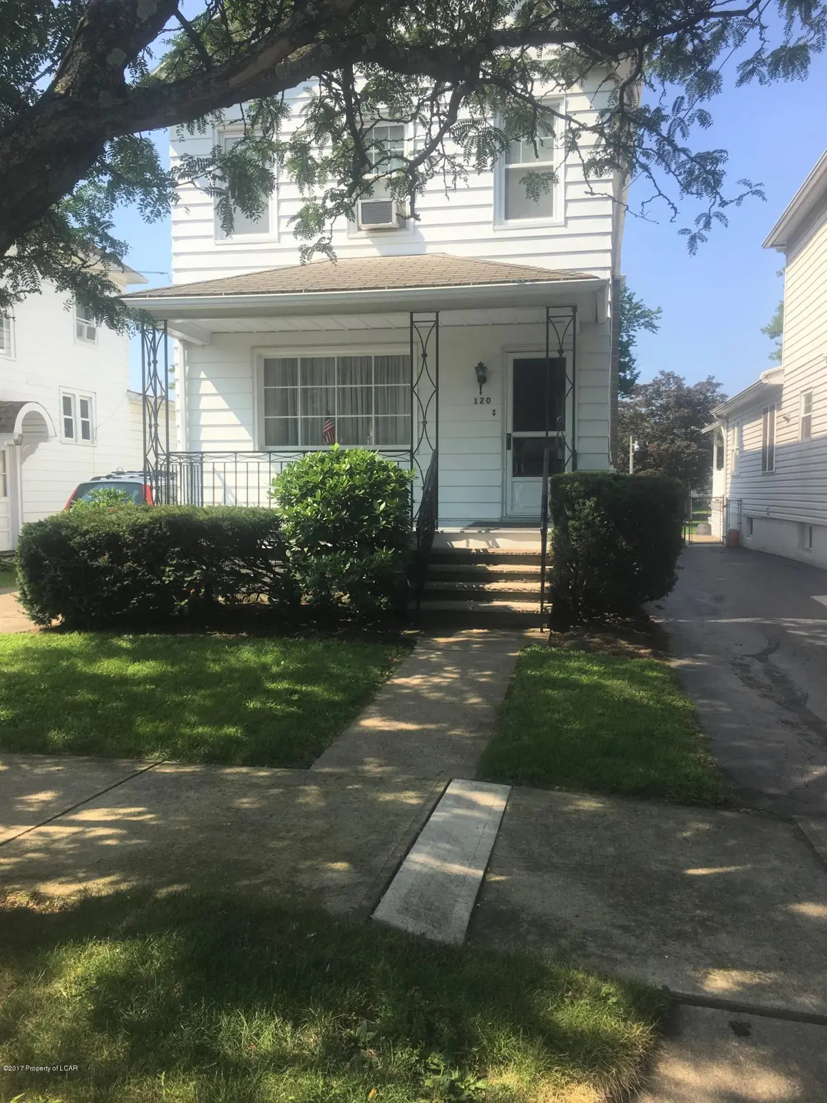 120 W Vaughn Street, Kingston in Kingston