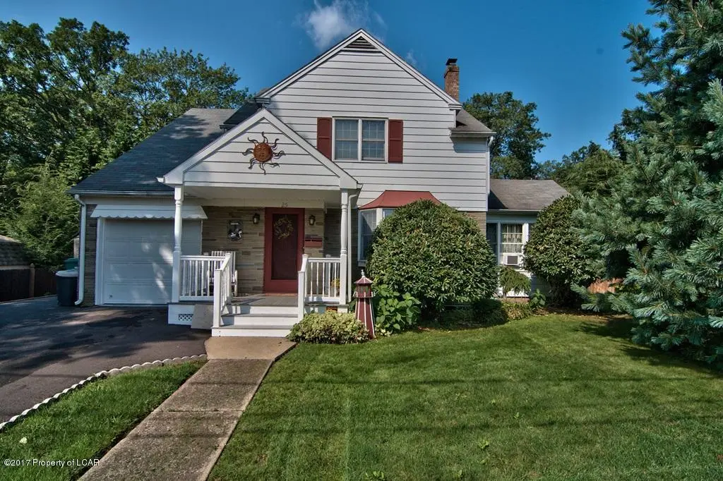 25 Oak Street, Mountain Top in Mountain Top