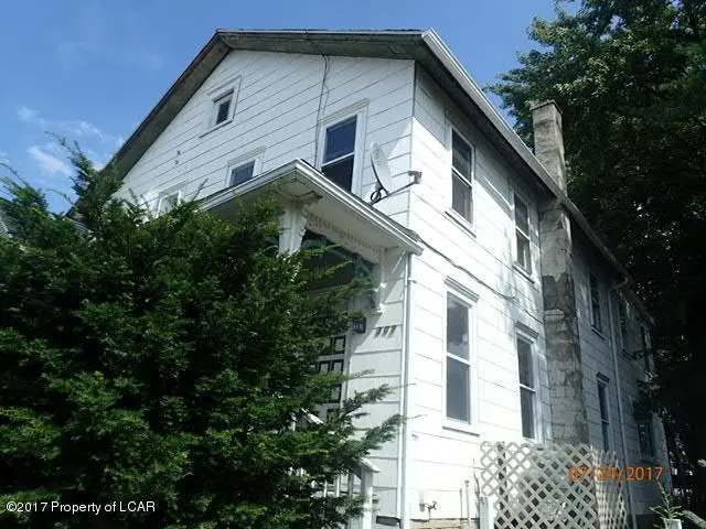 309 S Main Street, Taylor in Taylor