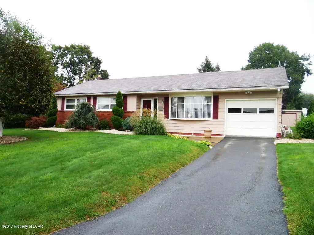 22 Monarch Road, Hanover Township in Hanover Township