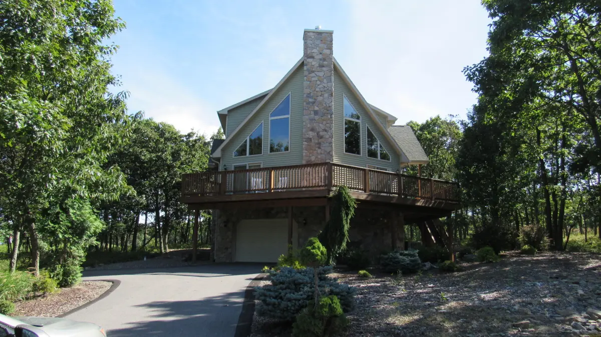 255 Turnberry Lane, Hazle Township in Hazle Township