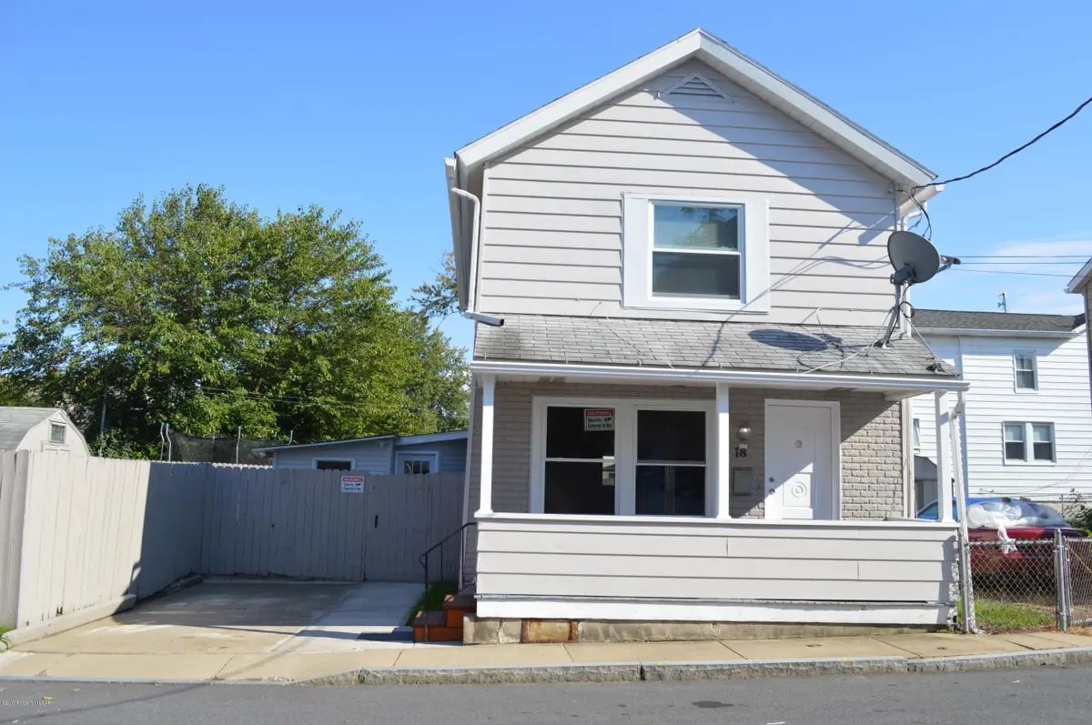 18 Collins Street, Wilkes-Barre in Wilkes-Barre