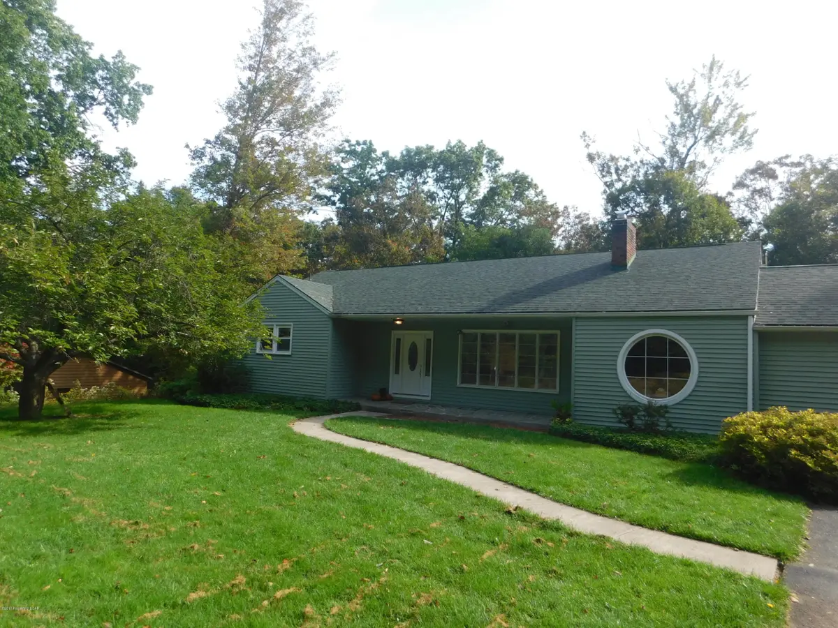 397 Upper Demunds Road, Dallas in Dallas