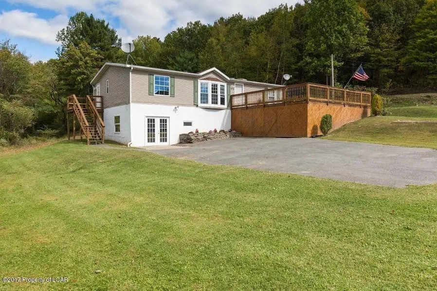 404 Coolbaugh Mountain Road, Falls in Falls