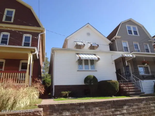 33 Lee Park Avenue, Wilkes-Barre in Wilkes-Barre