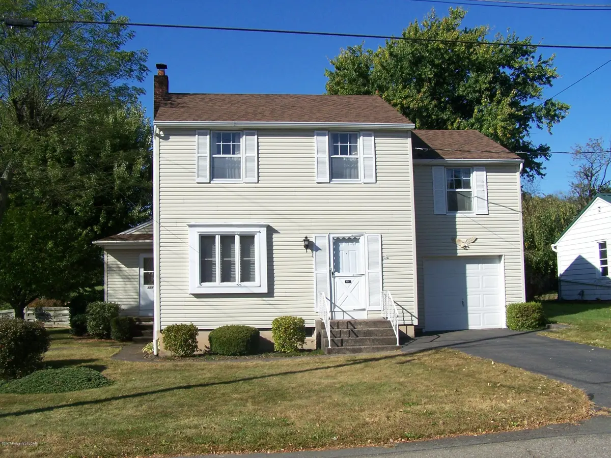 121 W Benjamin Avenue, Conyngham in Conyngham
