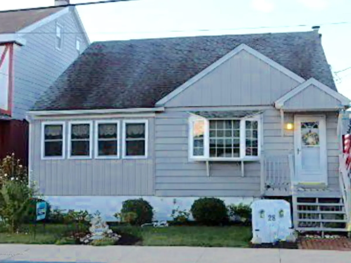 28 Broad Street, Beaver Meadows in Beaver Meadows