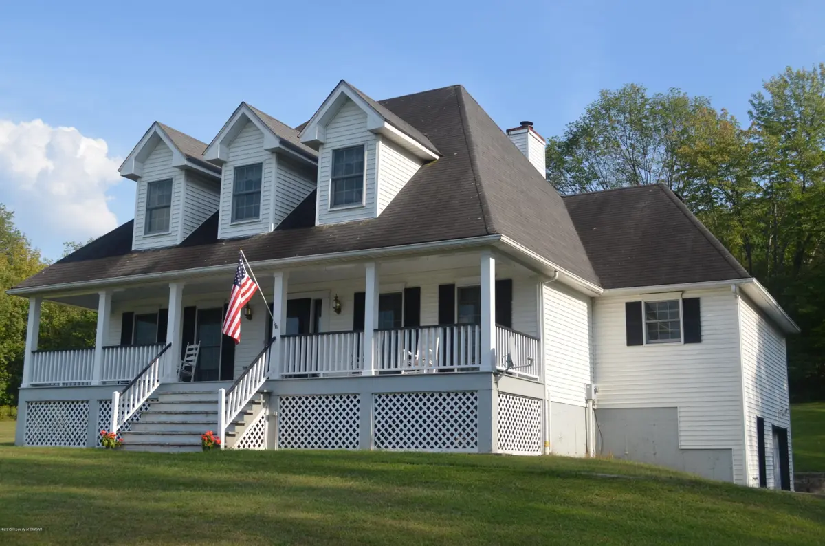 1440 Mountain Road, Shickshinny in Shickshinny